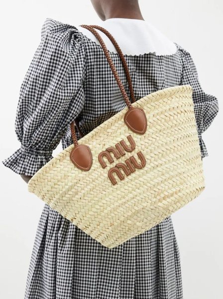 Miu Miu Wander Large Beige Miu Miu Wander Large Beige