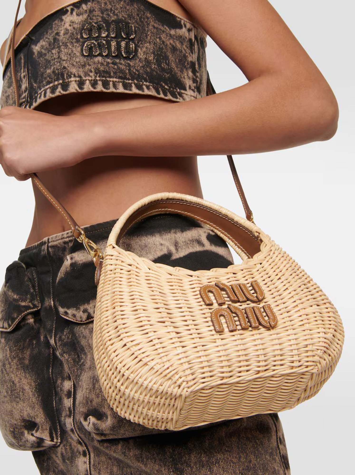 Miu Miu Wander Medium Beige