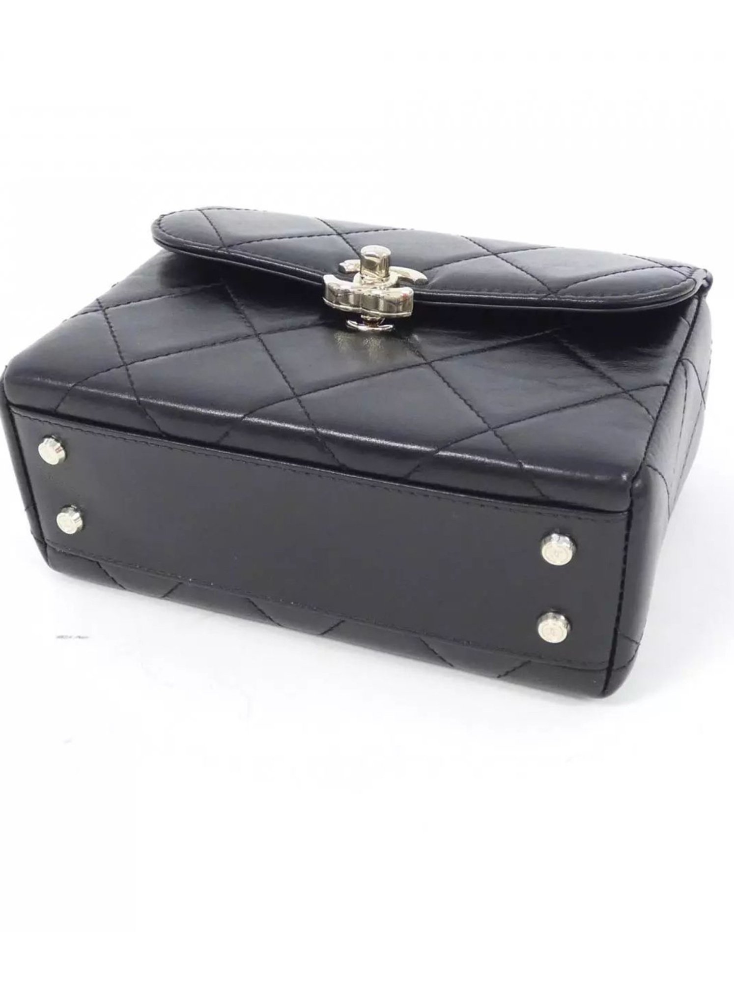 Chanel AS4470 Small Black